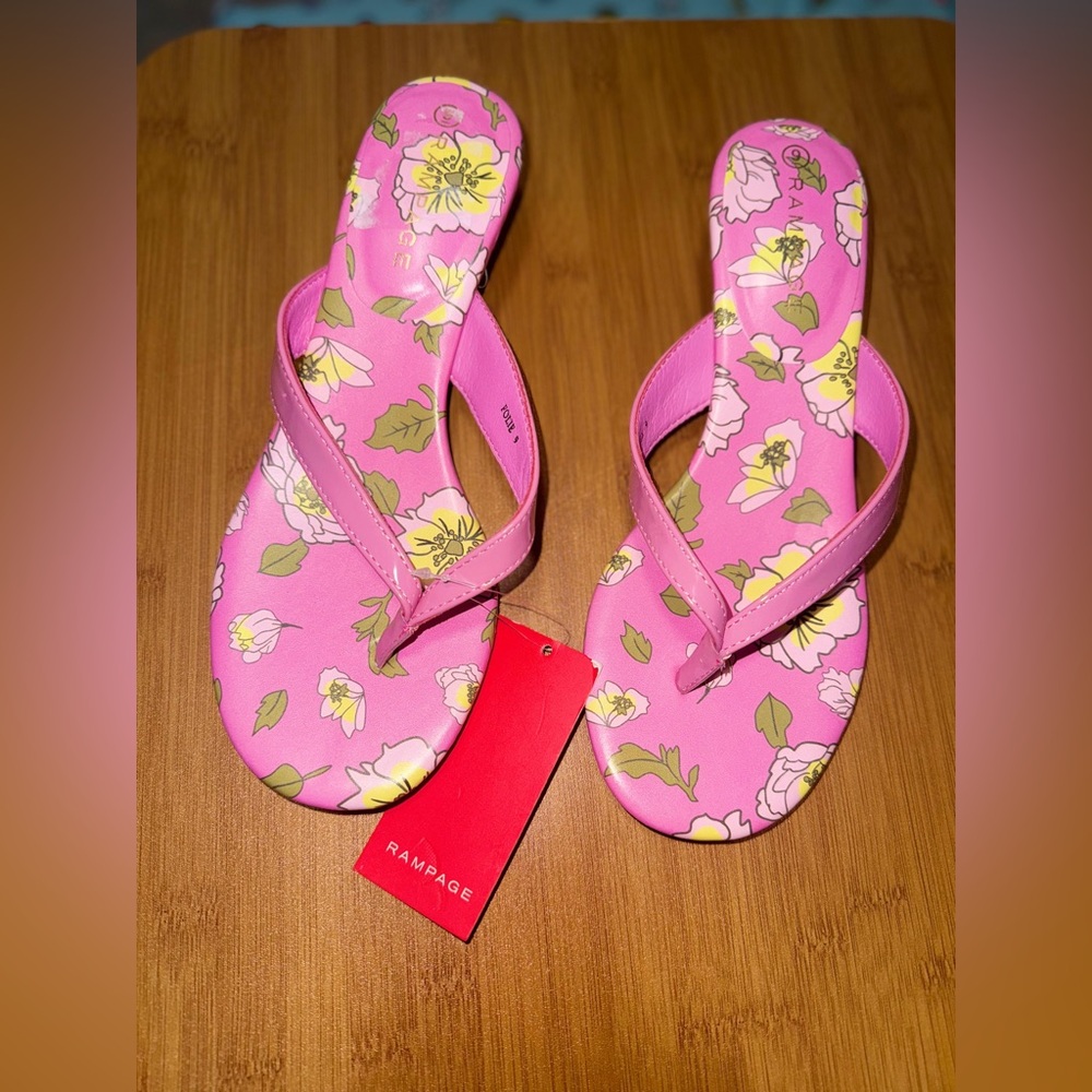 NWT Rampage Pink and Yellow Floral Sandals size 9, VERY PRETTY SANDALS GIRLY